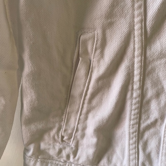 Gap Jean jacket - Picture 3 of 7